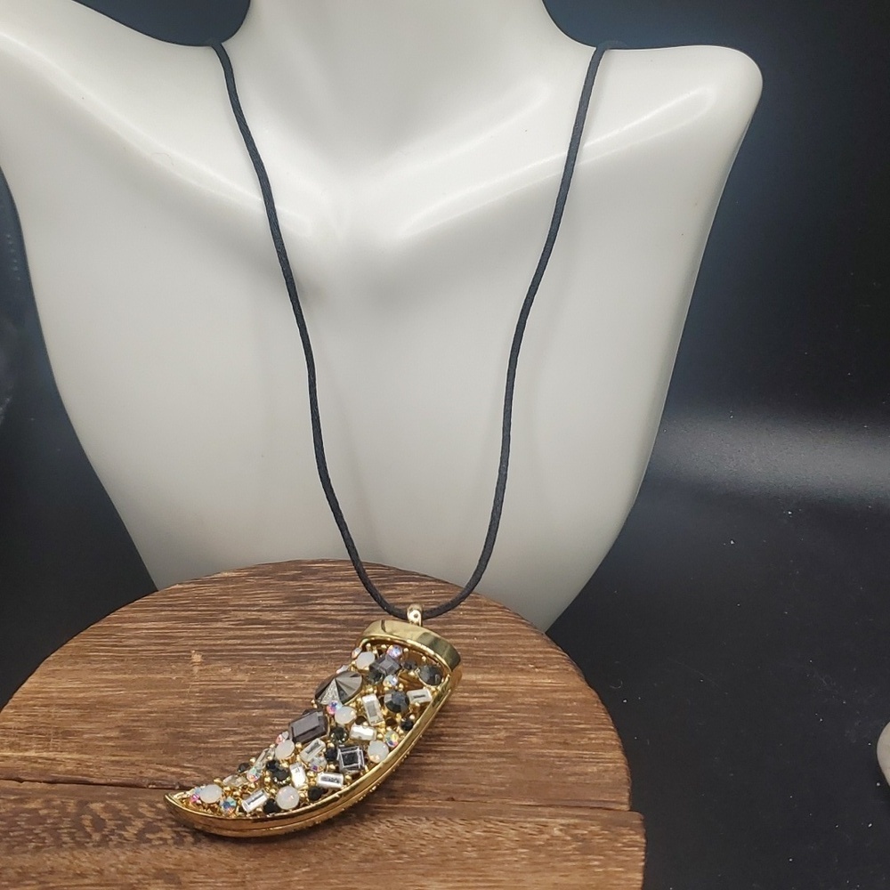 Horn gemstone sparkle necklace N3031